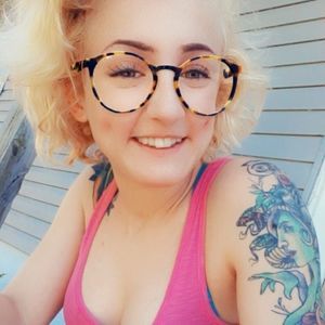 Meet your Posher, Annie